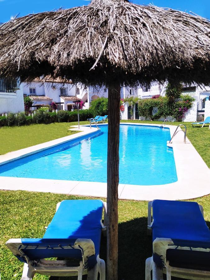 El Paraiso Golf Y Playa エステポナ エクステリア 写真